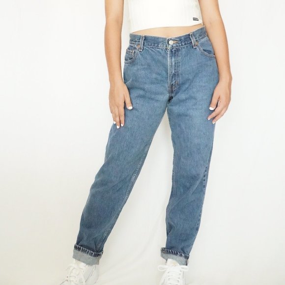 Levi's Vintage 550 High Waisted Denim - Picture 2 of 4